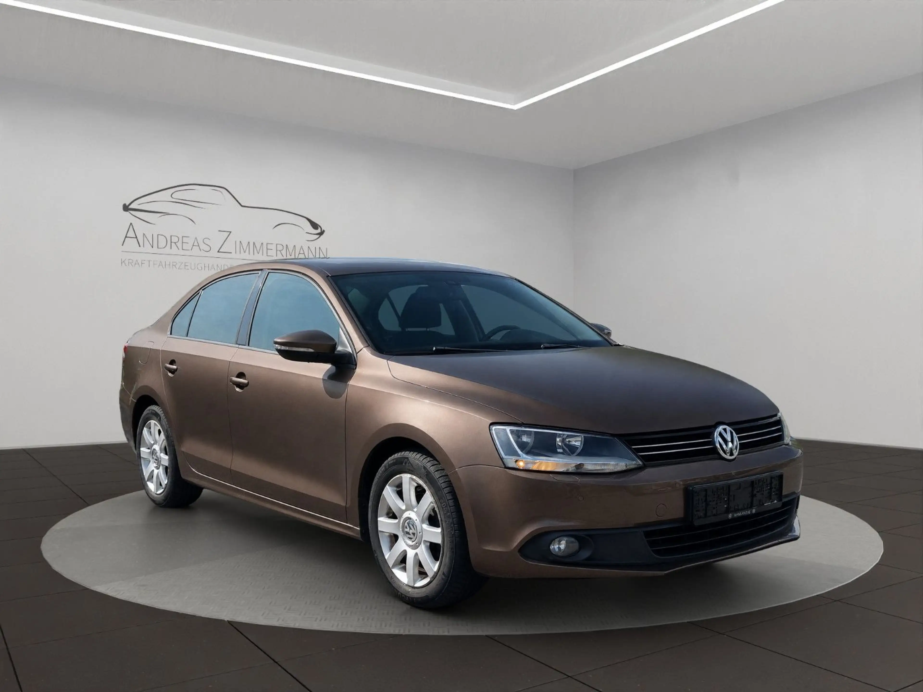 Volkswagen Jetta VI Comfortline 2.HAND WENIG KILOMETER — photo 2