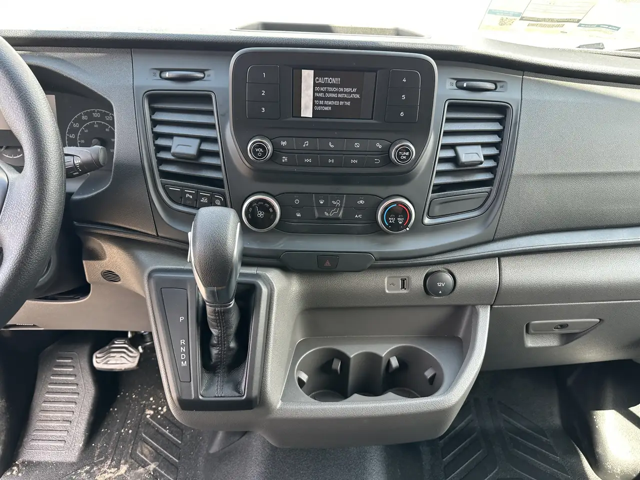Ford Transit Cargo Van снимка Ford Transit Cargo Van