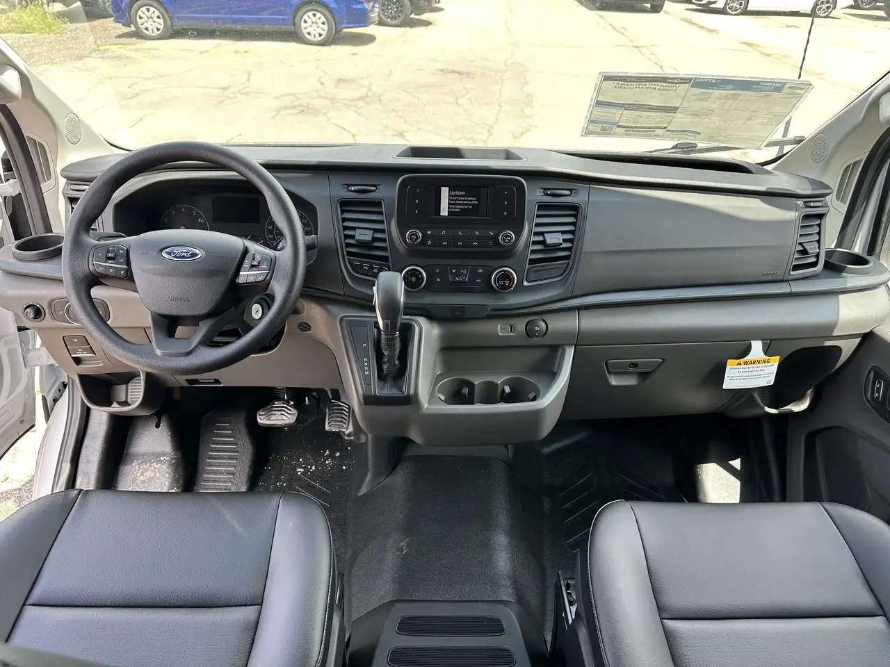 Ford Transit Cargo Van снимка Ford Transit Cargo Van