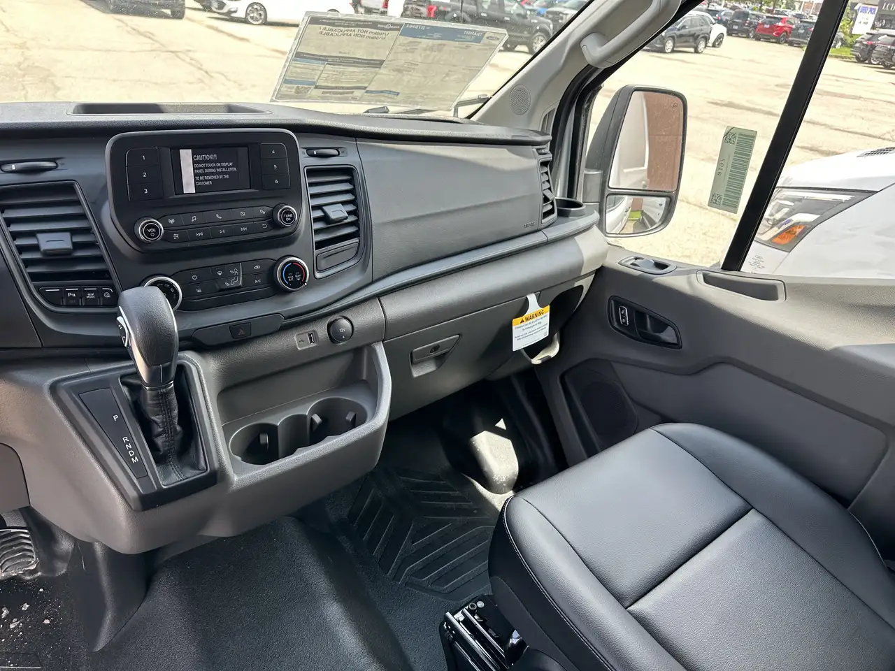 Ford Transit Cargo Van снимка Ford Transit Cargo Van