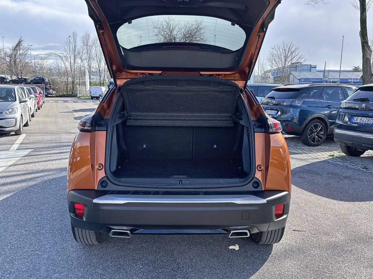 Peugeot 2008 PureTech 130 EAT8 Allure Pack S/S aut. 12