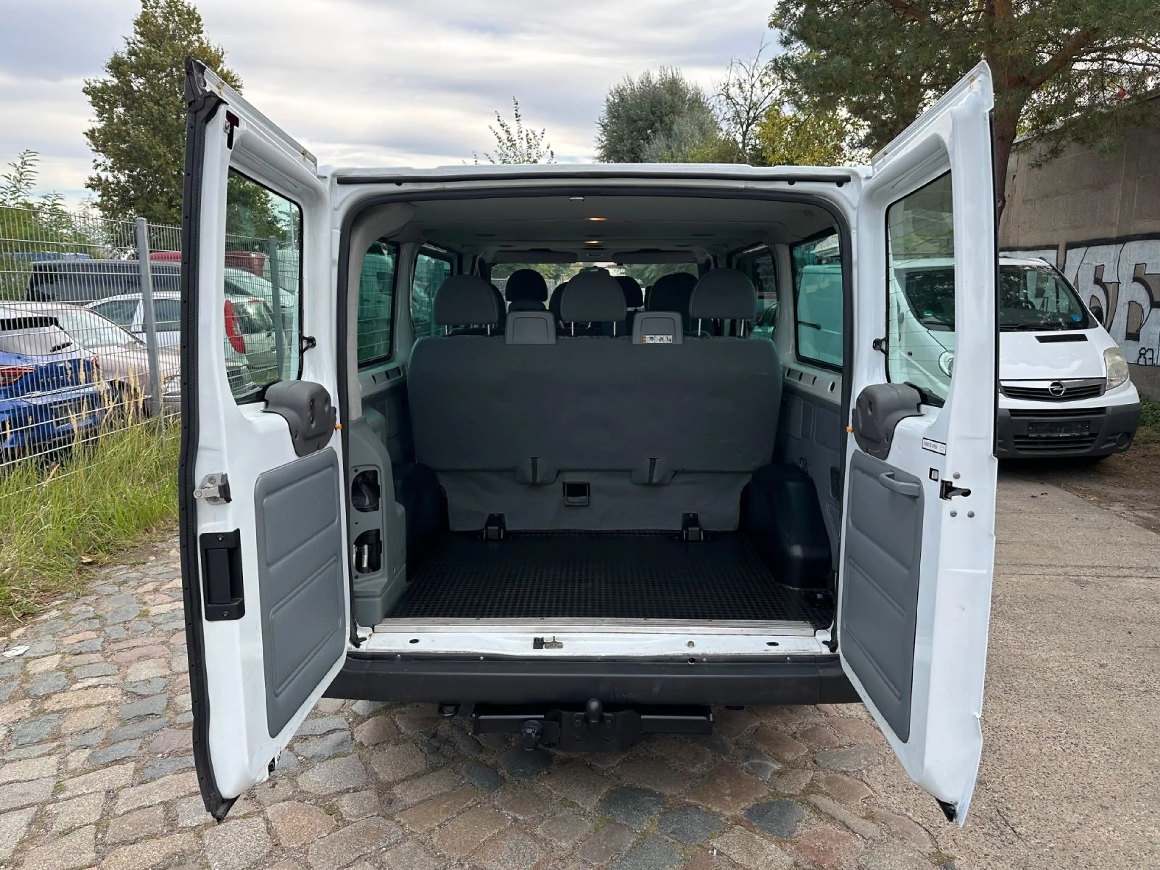 Ford Transit Kombi FT300*L2H1*9SITZE*KLIMA*AHK — photo 9