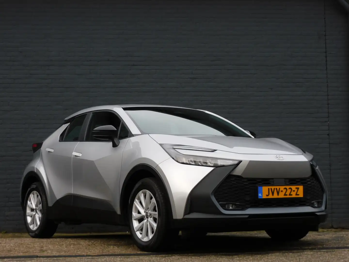 Toyota C-HR 1.8 Hybrid 140 Active 1e EIGENAAR! CARPLAY/ANDROID Grau - 2