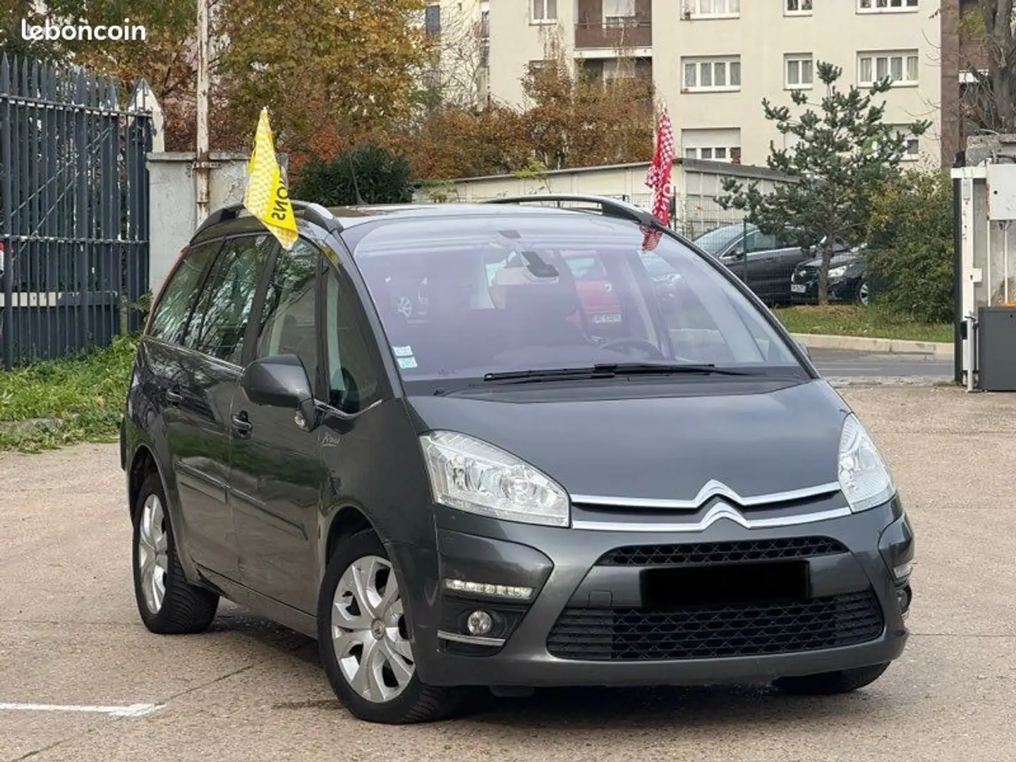 Citroen C4 Picasso Citroën Grand 7 Places 1.6 HDi 110CV Boîte Automatique Année 05-2013 288.000KM Certifié Garantie 3 Mois Grijs - 2