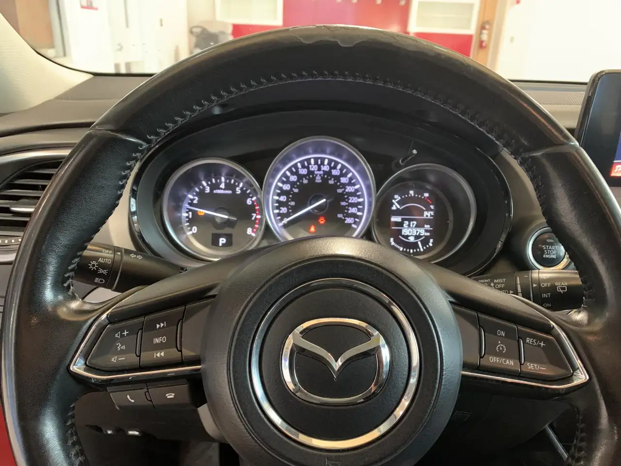 Mazda CX-9 снимка Mazda CX-9
