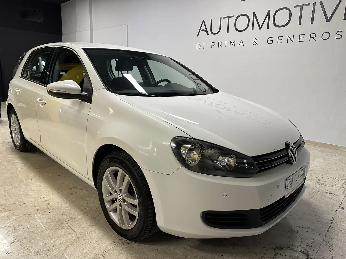 Volkswagen Golf Golf 5p 2.0 tdi Highline 140cv Bianco - 2