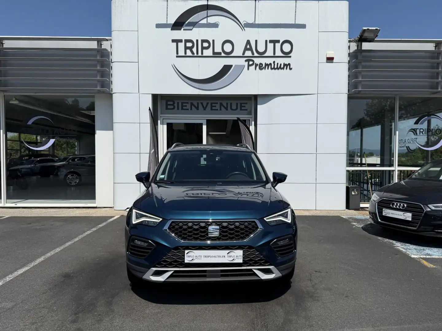 SEAT Ateca Ateca 2.0 TDI - 150 - BV DSG 7  Style GPS + CAMERA Bleu - 2