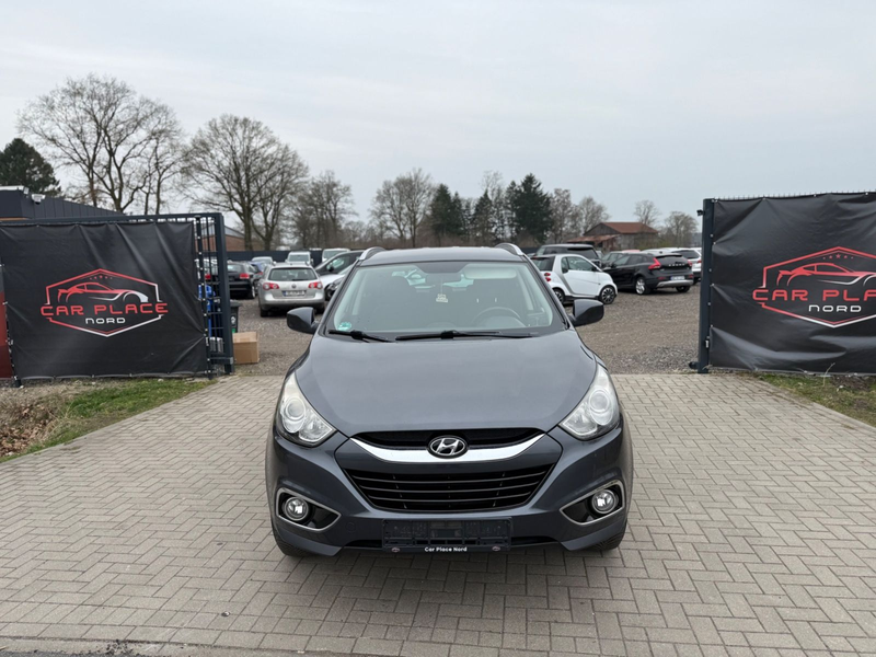 Hyundai iX35 Comfort 2WD TÜV NEU/2. HAND/ANHÄNGERKUPPL. — photo 2