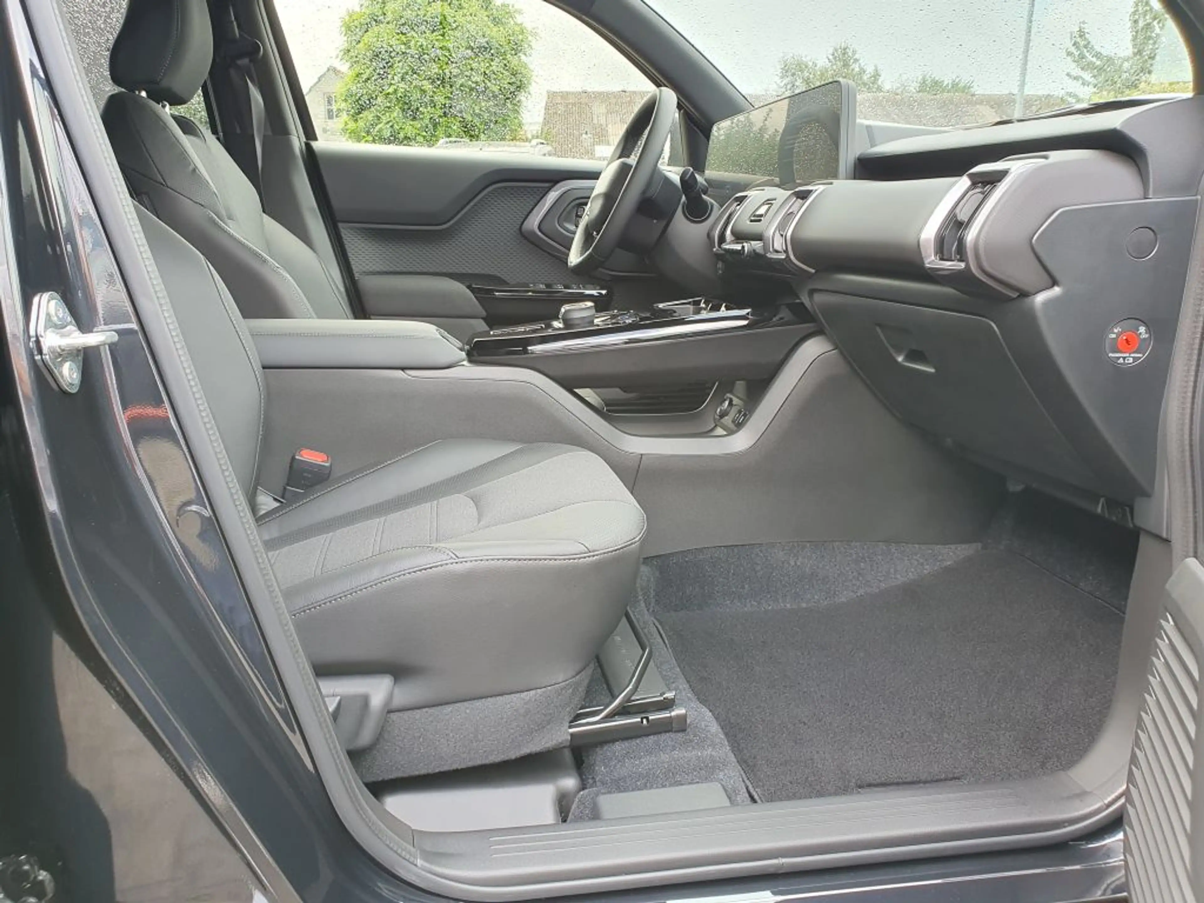 Toyota Urban Cruiser 61kWh Lounge — photo 9