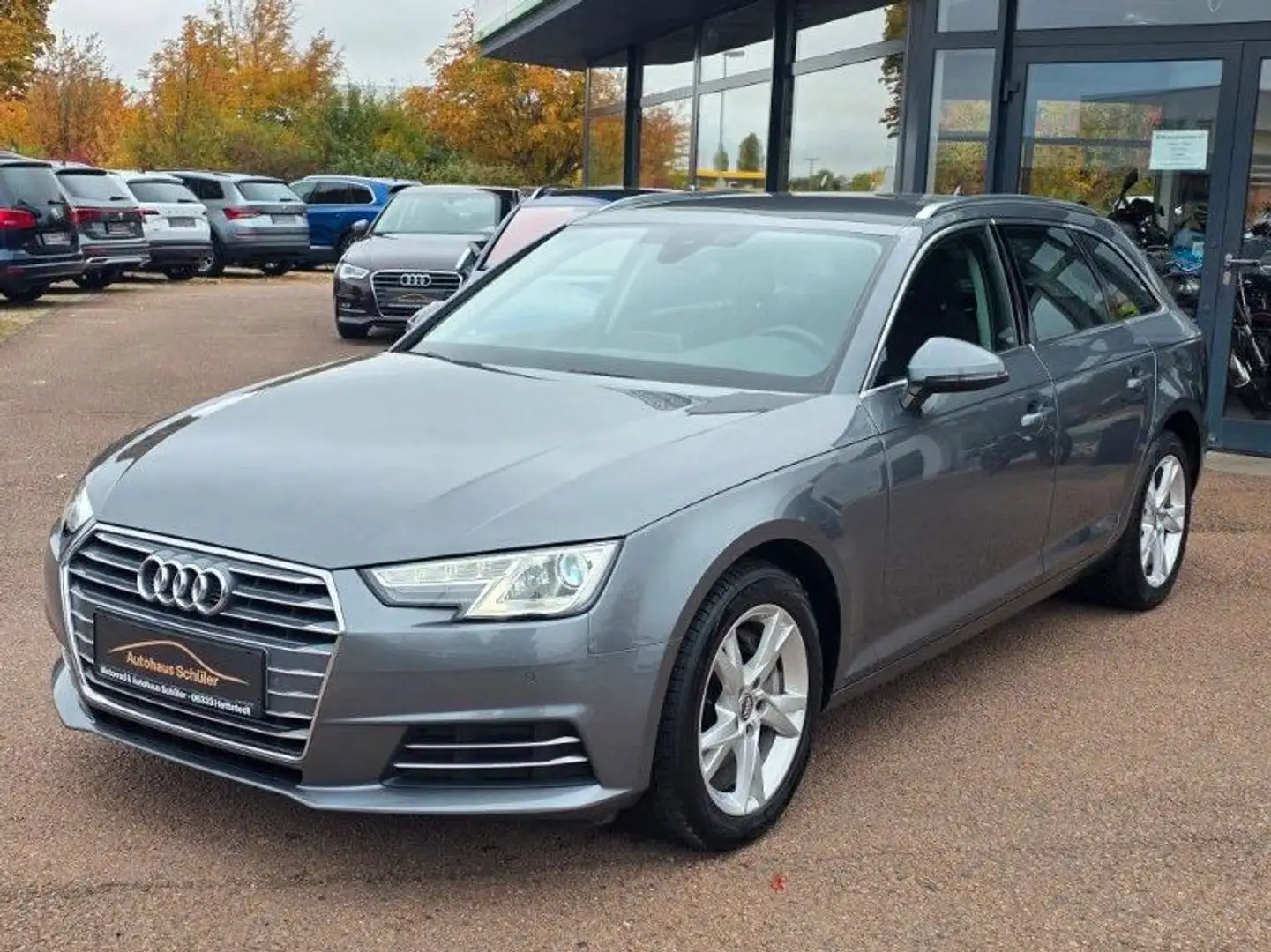 Audi A4 Avant sport+Virtual+Allwetter+Navi+Xenon+PDC Grau - 1