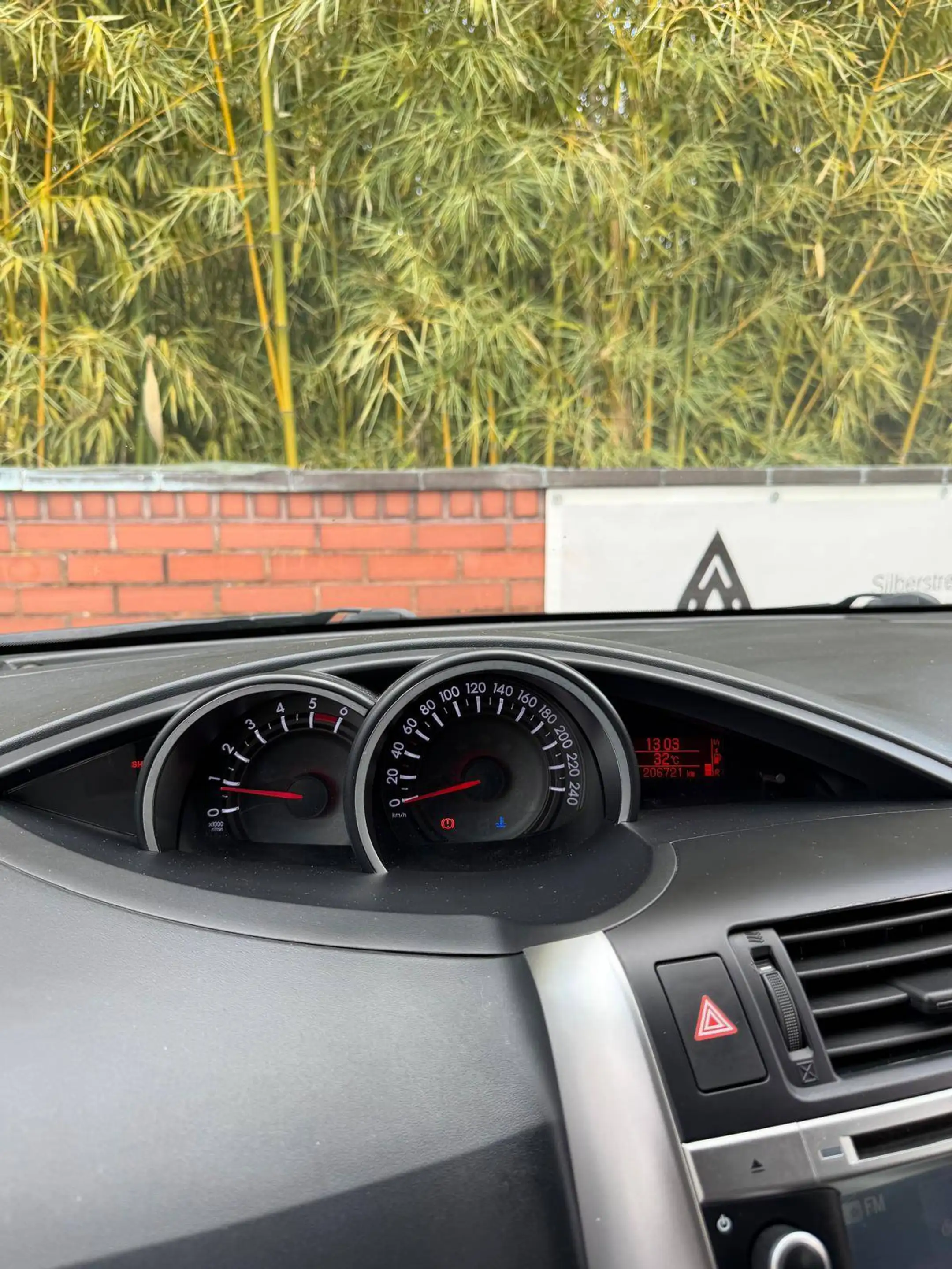 Toyota Verso Basis // 7-Sitzer // Anhängerkupplung // 2-Hand // — photo 12