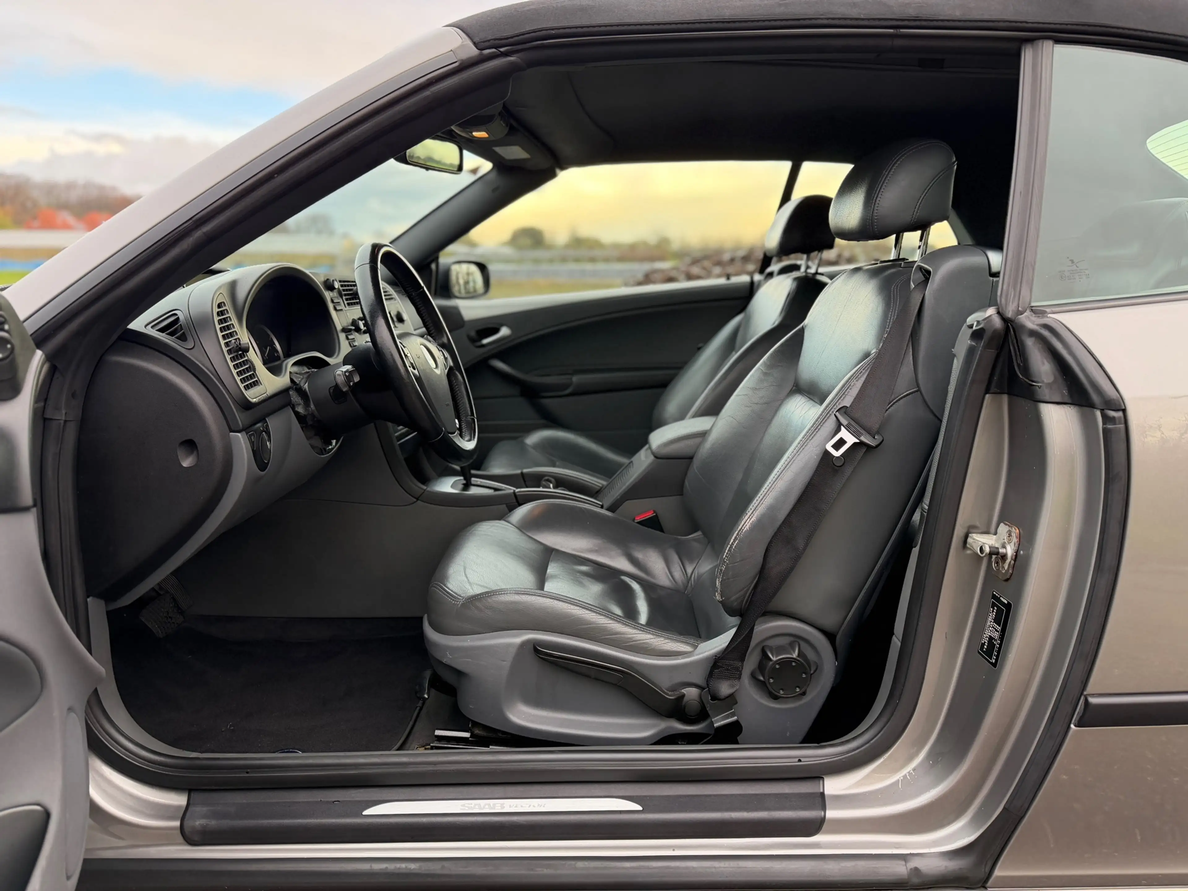 Saab 9-3 Cabrio 1.8t Vector Automaat / Leder / Clima / Stoe — photo 9