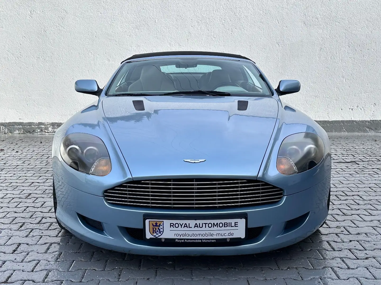 Aston Martin DB9 Blauw - 2