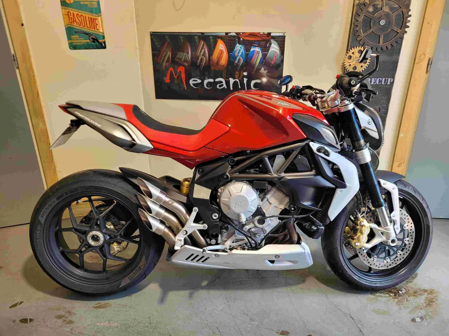 MV Agusta Brutale 800 2013 / 6491 Kms Červená - 1