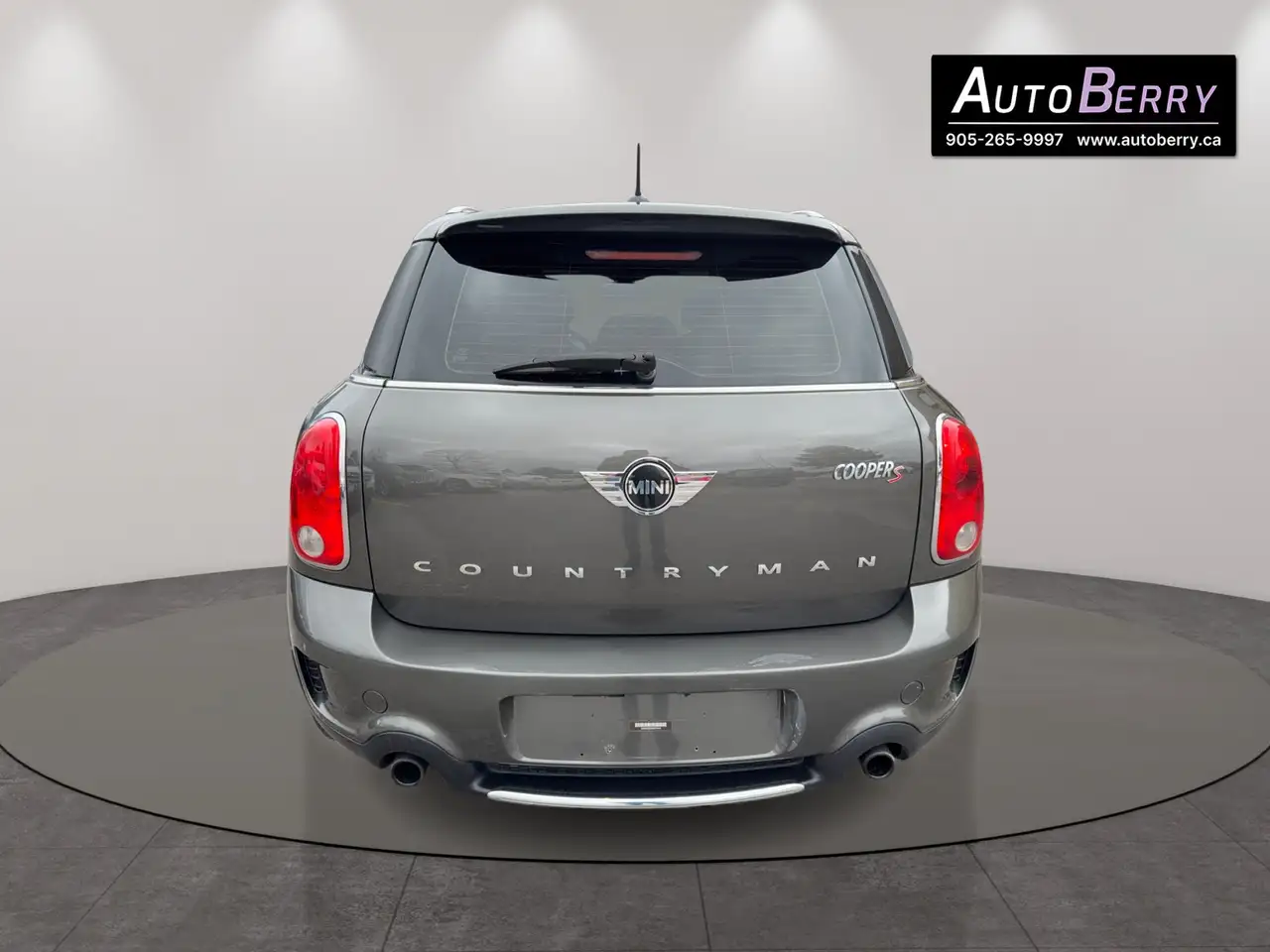 MINI Cooper Countryman снимка MINI Cooper Countryman