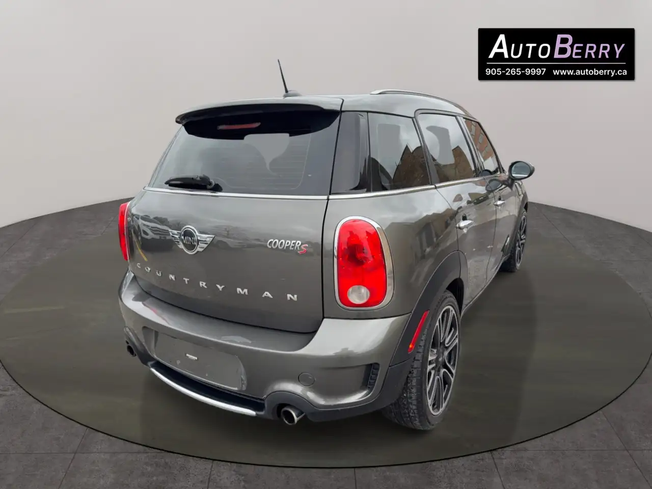 MINI Cooper Countryman снимка MINI Cooper Countryman