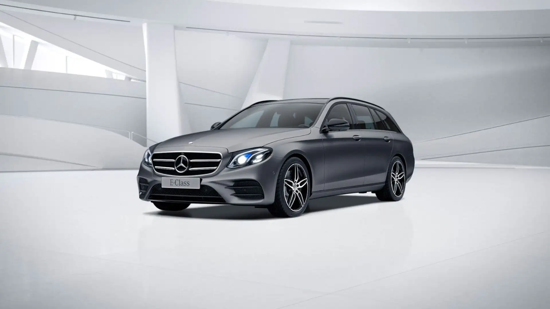 Mercedes-Benz E 350 d AMG PANO*AHK*Sitzkl*Massag*TV*Softc*360° Grau - 1