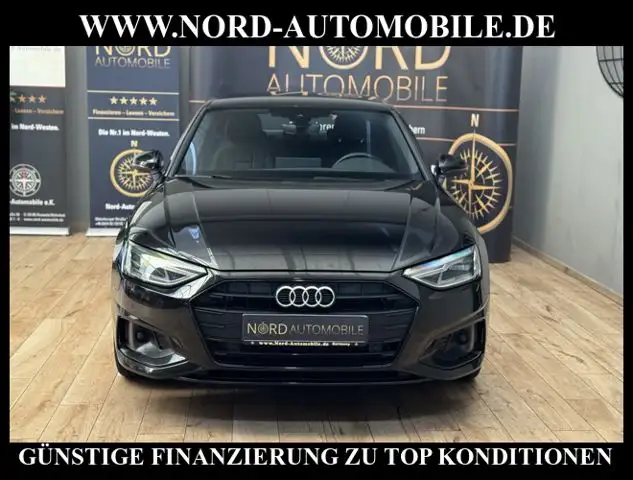 Audi A4 view 4