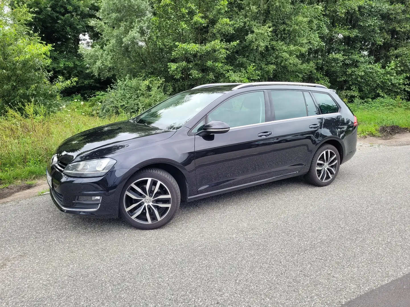 Volkswagen Golf Variant 2.0 TDI BlueMotion Technology Highline Schwarz - 2