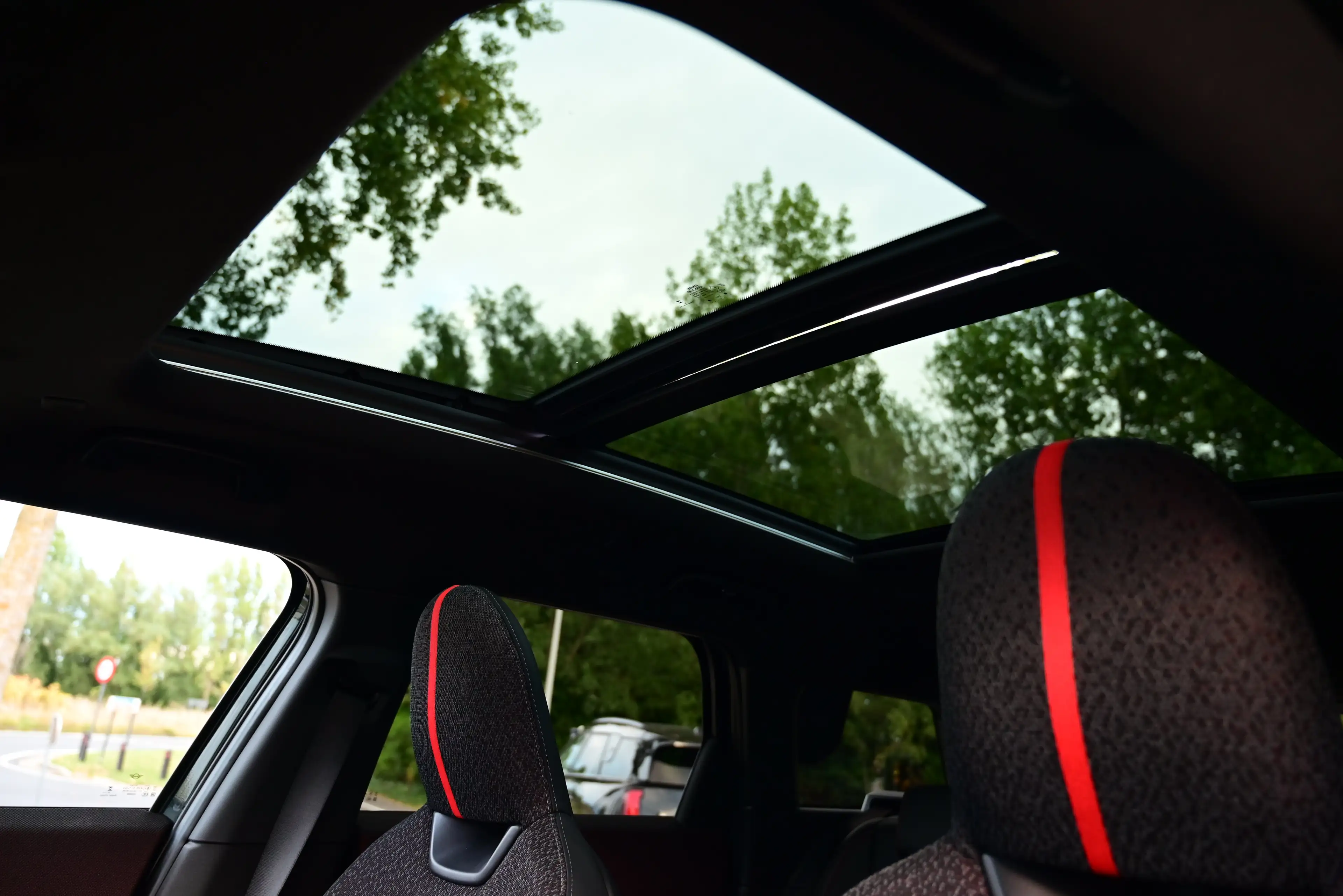MINI JCW Countryman All4 ALL4 / XL / SUNROOF / ELEK SEATS / 360 CAMERA — photo 15
