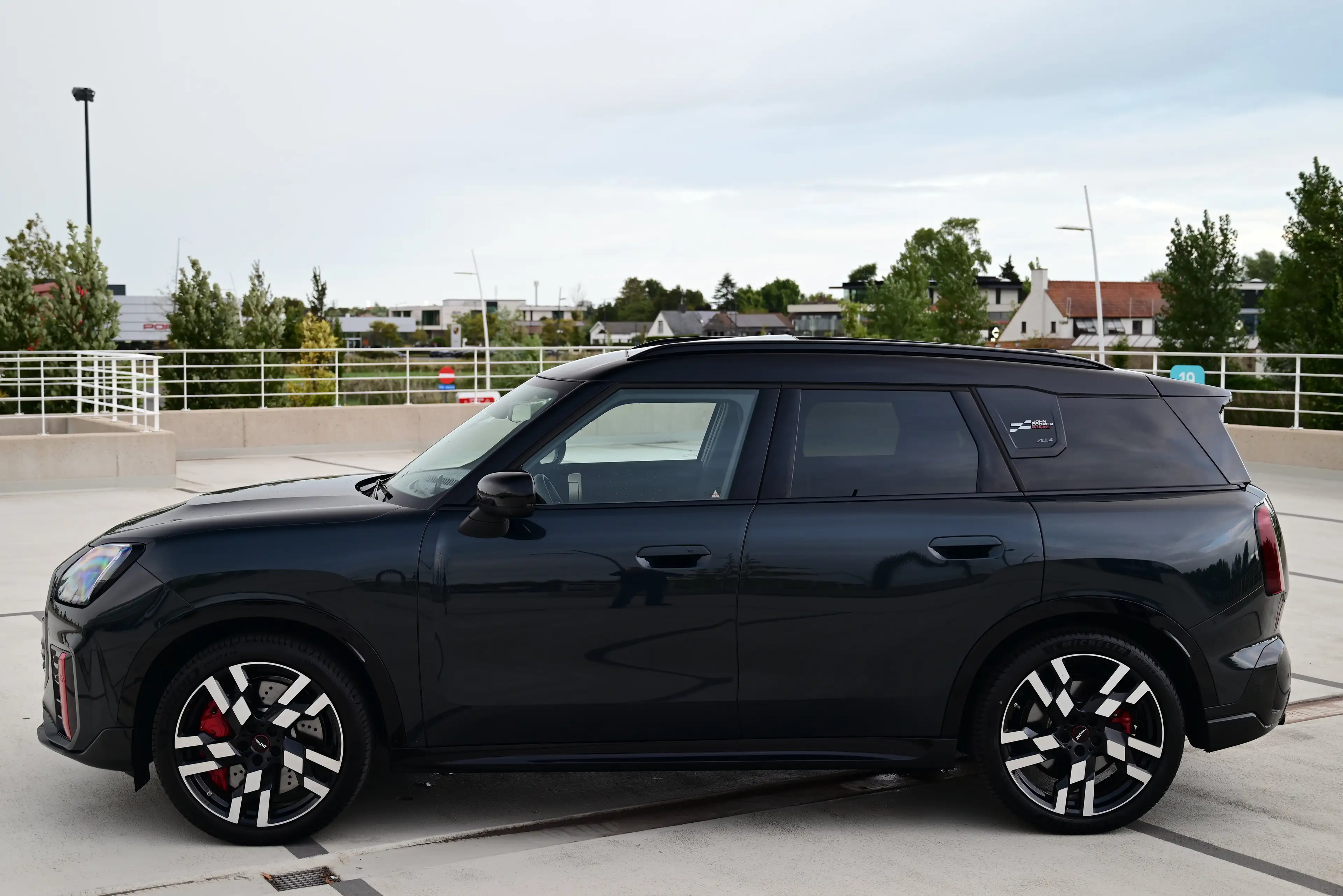 MINI JCW Countryman All4 ALL4 / XL / SUNROOF / ELEK SEATS / 360 CAMERA — photo 5