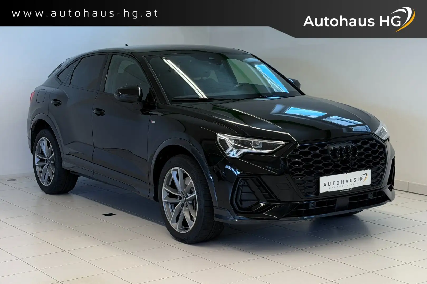 Audi Q3 Sportback 45 1.4 TFSI e S line Schwarz - 1