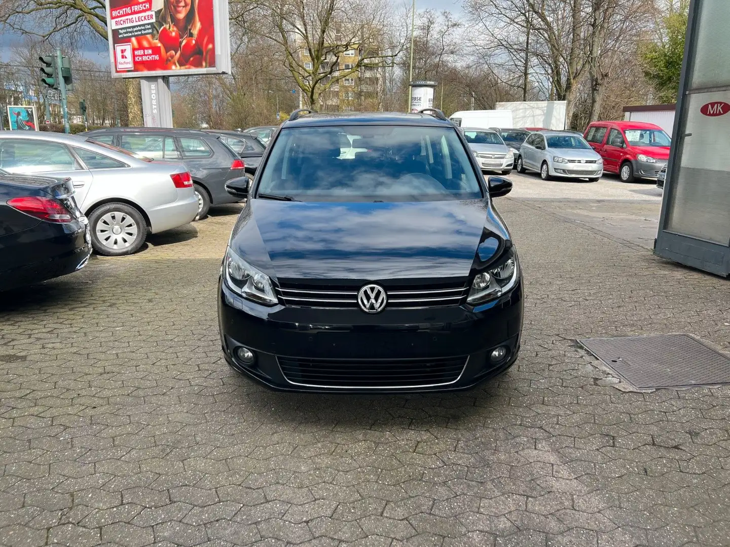 Volkswagen Touran 1.6 TDI Comfortline BMT Navigation-Klima Schwarz - 2