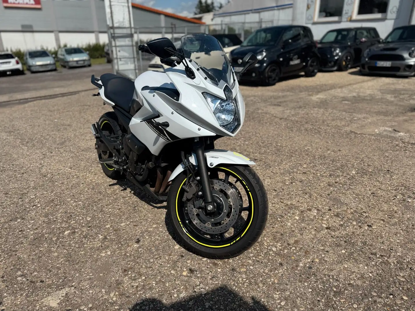 Yamaha XJ 6 Diversion *gedrosselt* Blanc - 1