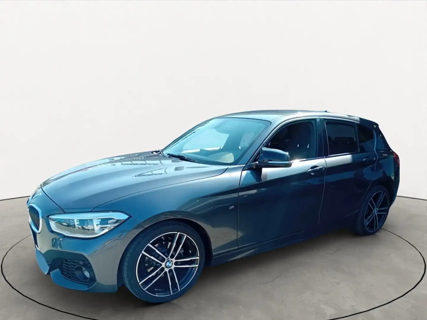 BMW 118 Serie 1 F/20-21 2015 118d Msport 5p auto Grau - 2