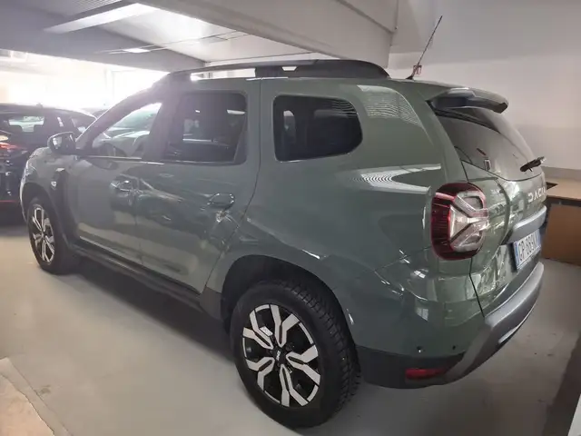 Dacia Duster view 15
