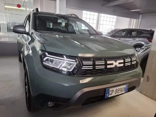Dacia Duster view 10
