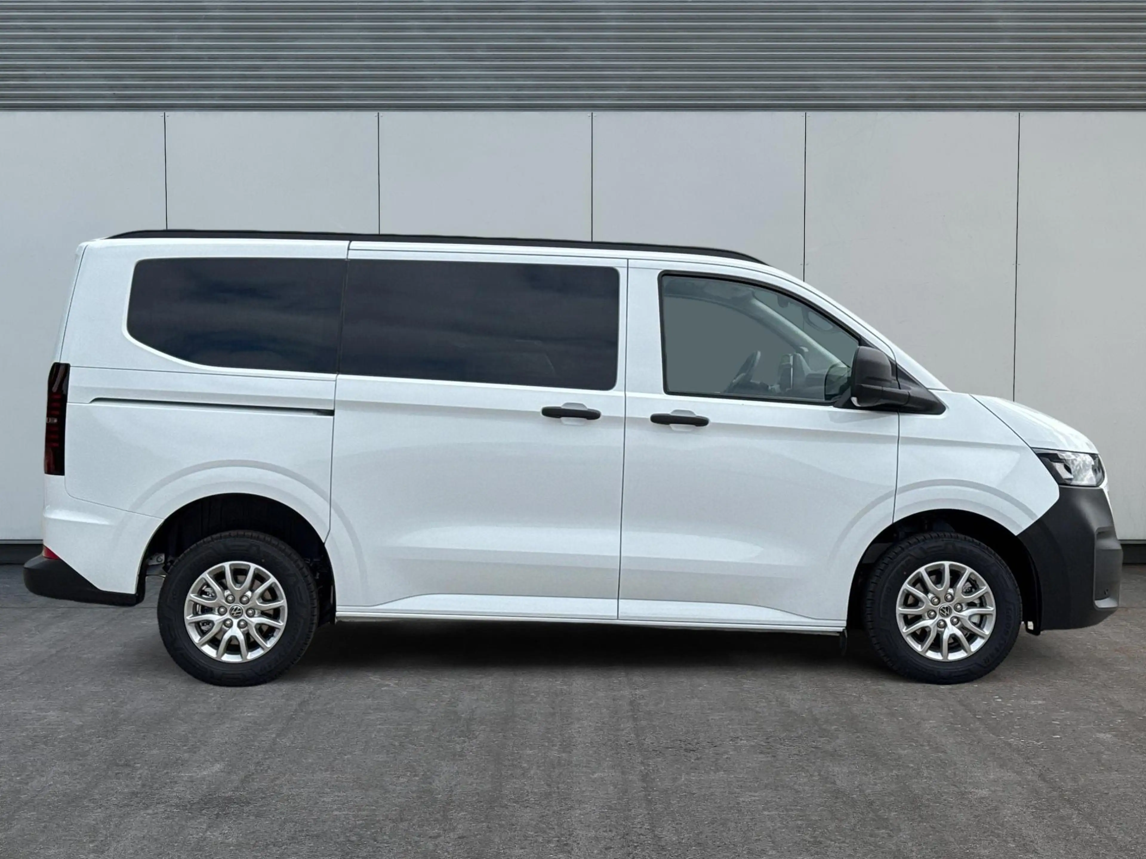 Volkswagen T7 Caravelle Basis KR 9-Sitzer+AHK+LED+KAM+PDC+SHZ+ALU+GJR 2... — photo 5