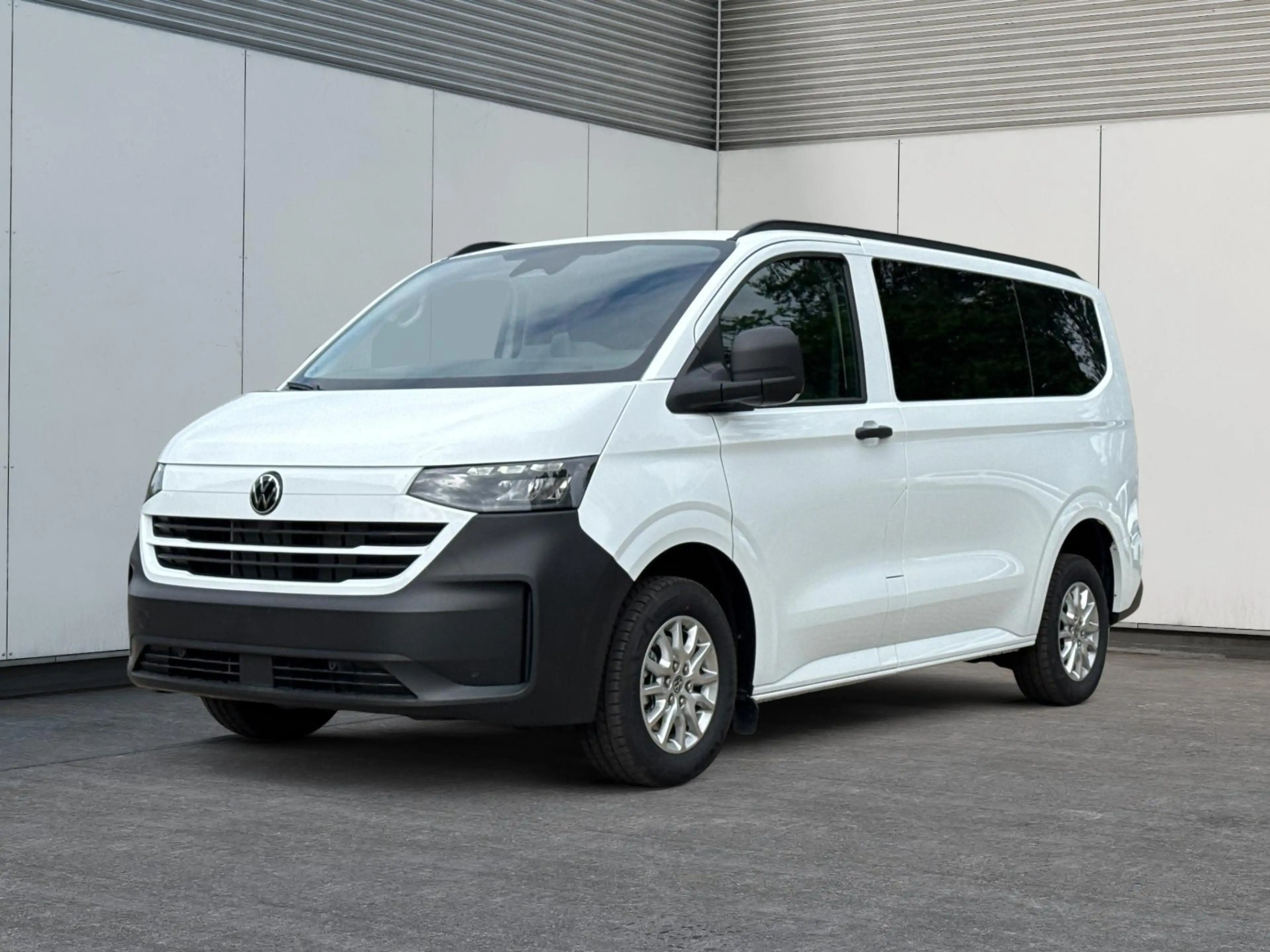 Volkswagen T7 Caravelle Basis KR 9-Sitzer+AHK+LED+KAM+PDC+SHZ+ALU+GJR 2...