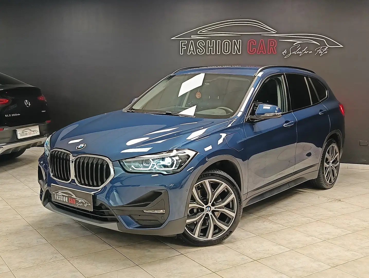 BMW X1 X1 F48 2019 xdrive25e xLine auto Bleu - 1