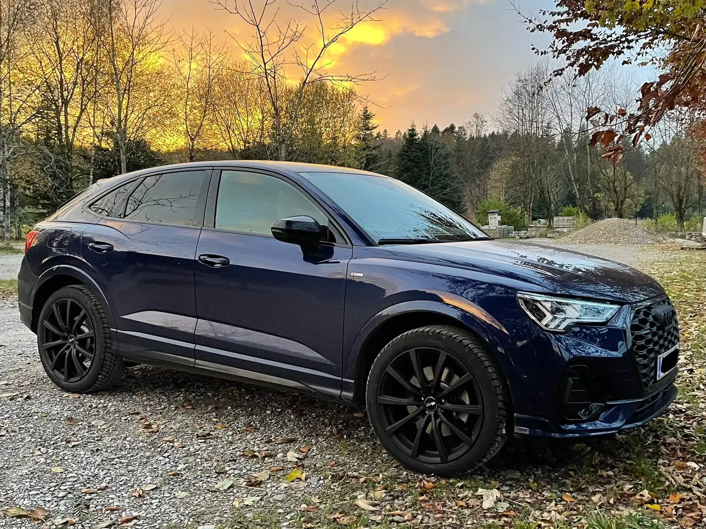 Audi Q3 Q3 Sportback 40 TDI quattro S-line S-tronic S-line Blau - 1