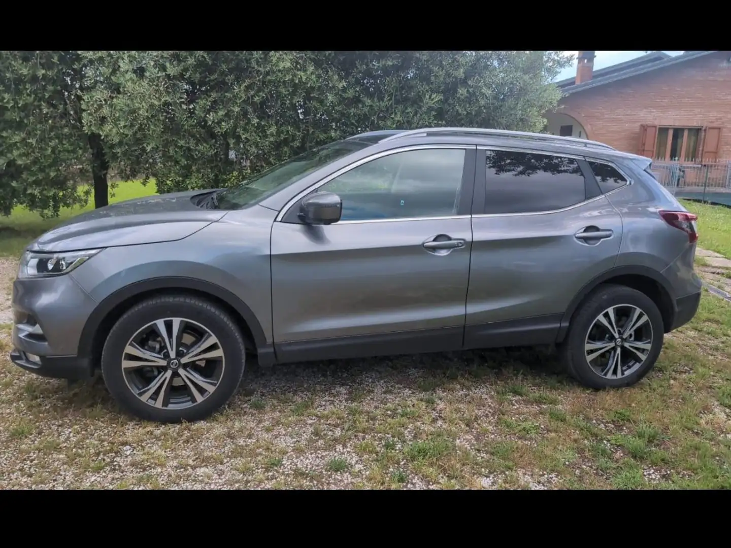 Nissan Qashqai Qashqai II 2017 1.5 dci N-Tec Start 115cv dct Grigio - 1