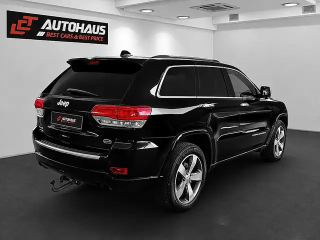 Jeep Grand Cherokee view 6