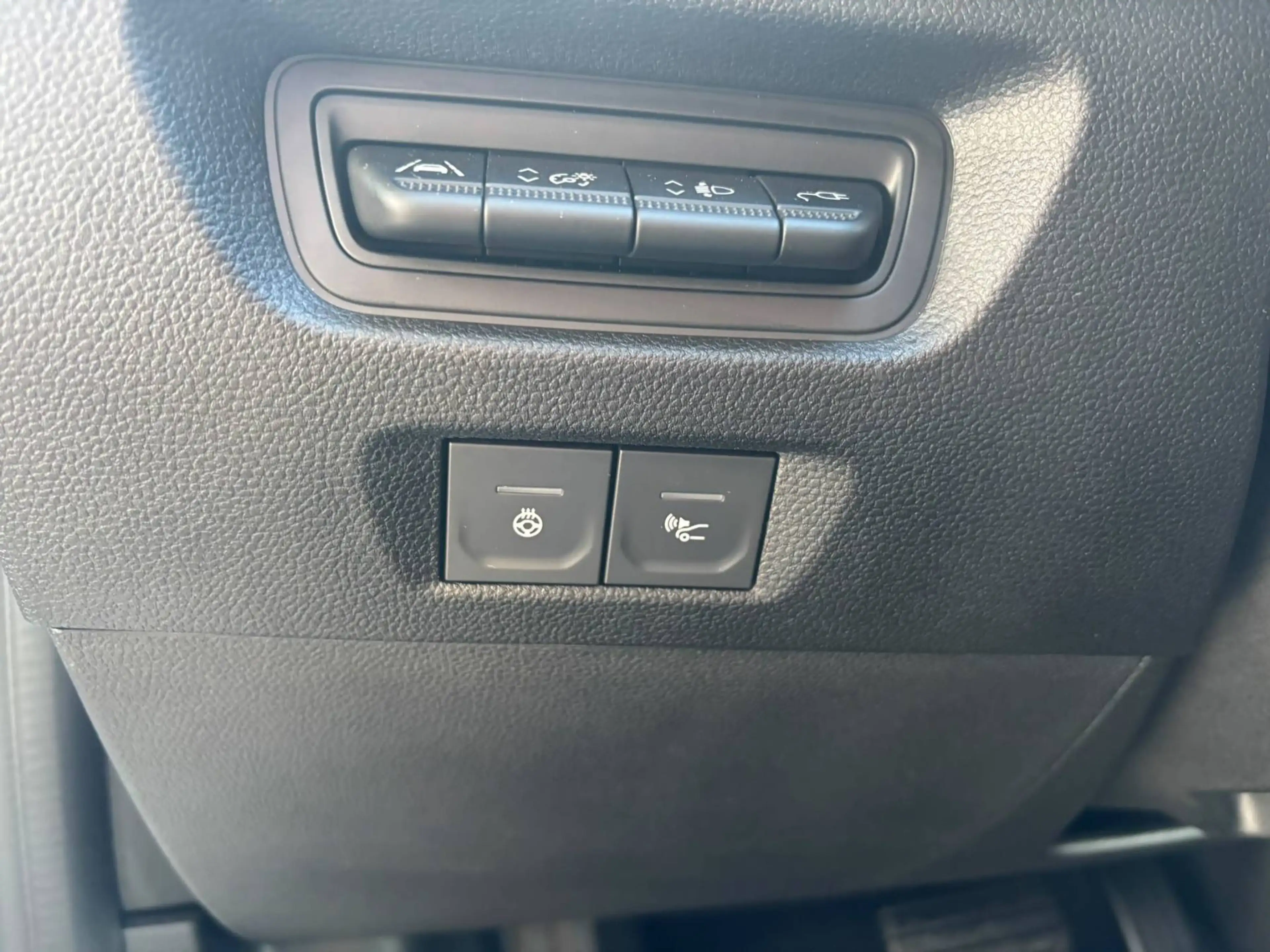 Renault ZOE Iconic — photo 12