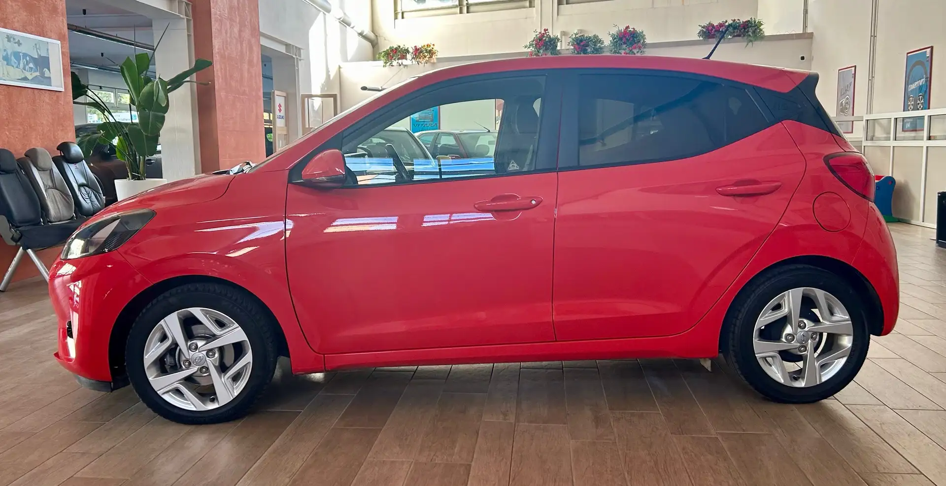 Hyundai i10 i10 III 2020 1.0 Advanced Plus Pack econext Gpl Rouge - 2