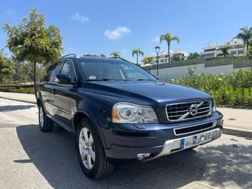D5 Momentum 7pl. AWD Aut. 200