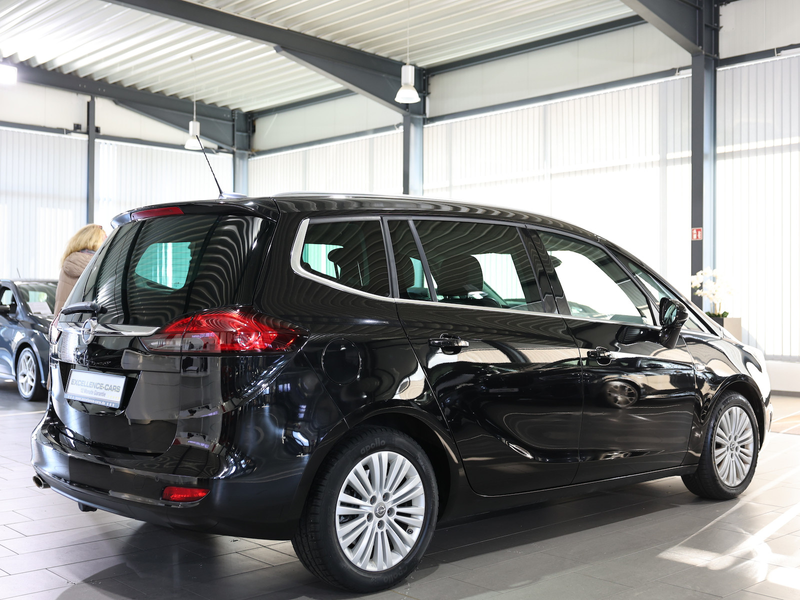 Opel Zafira C 1.6 SIDI T INNOVATION / 7-SITZER / LED — photo 10