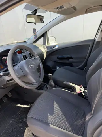 Opel Corsa view 6