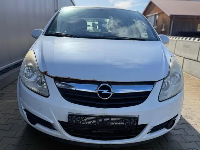 Opel Corsa view 2