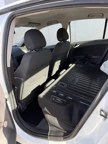 Opel Corsa view 7