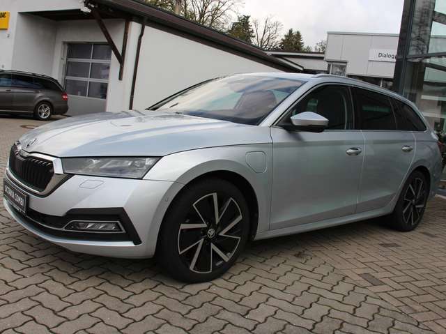 Imagine Skoda Octavia First Edition iV