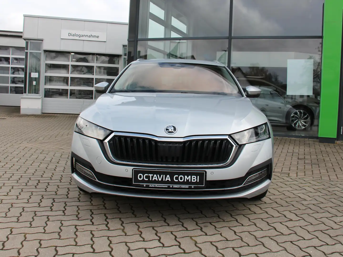 Skoda Octavia First Edition iV Grau - 2