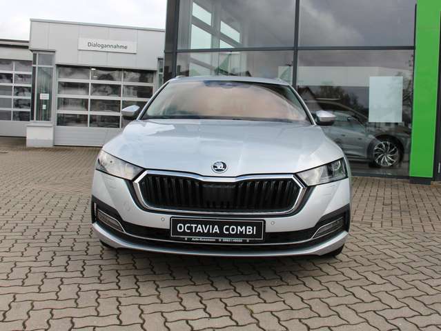Skoda Octavia First Edition iV