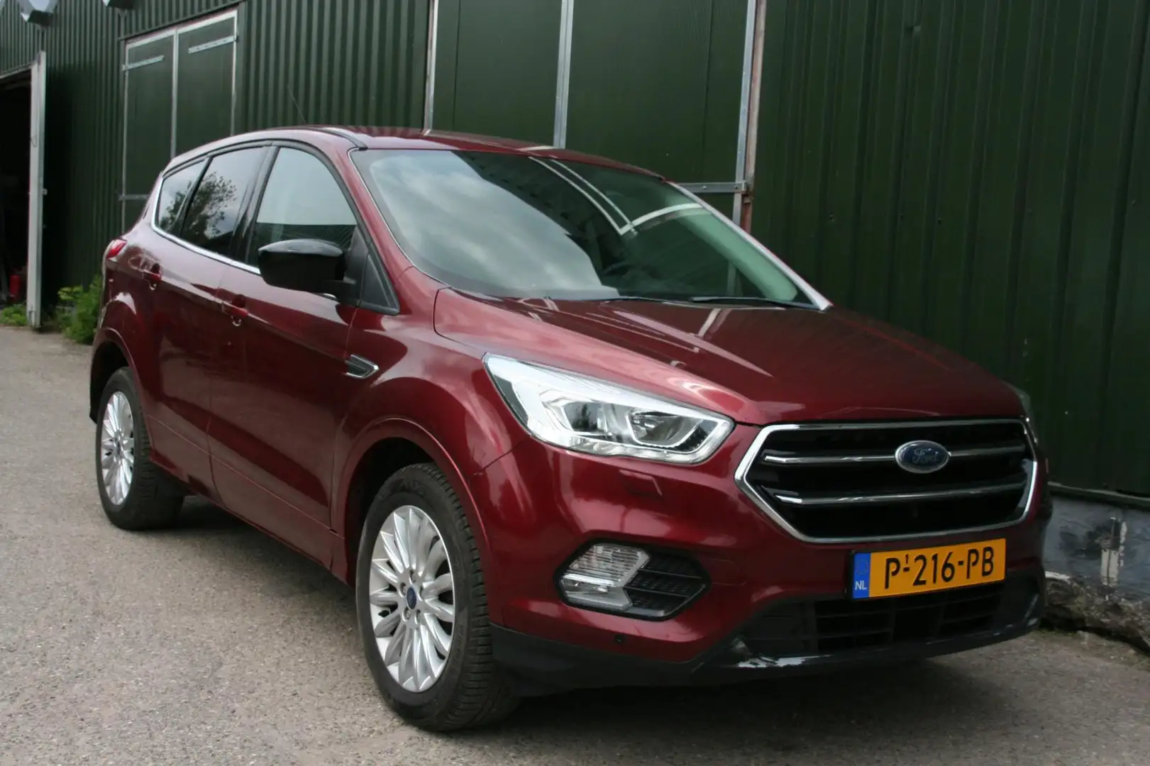 Ford Kuga 1.6 ECOBOOST 182 PK AWD AUTOMAAT Rood - 2