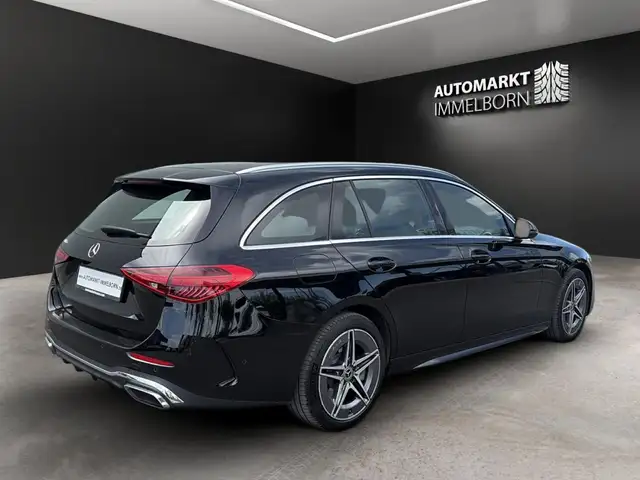 Mercedes-Benz C-Class view 8