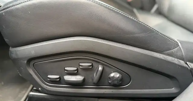 Porsche Taycan view 13